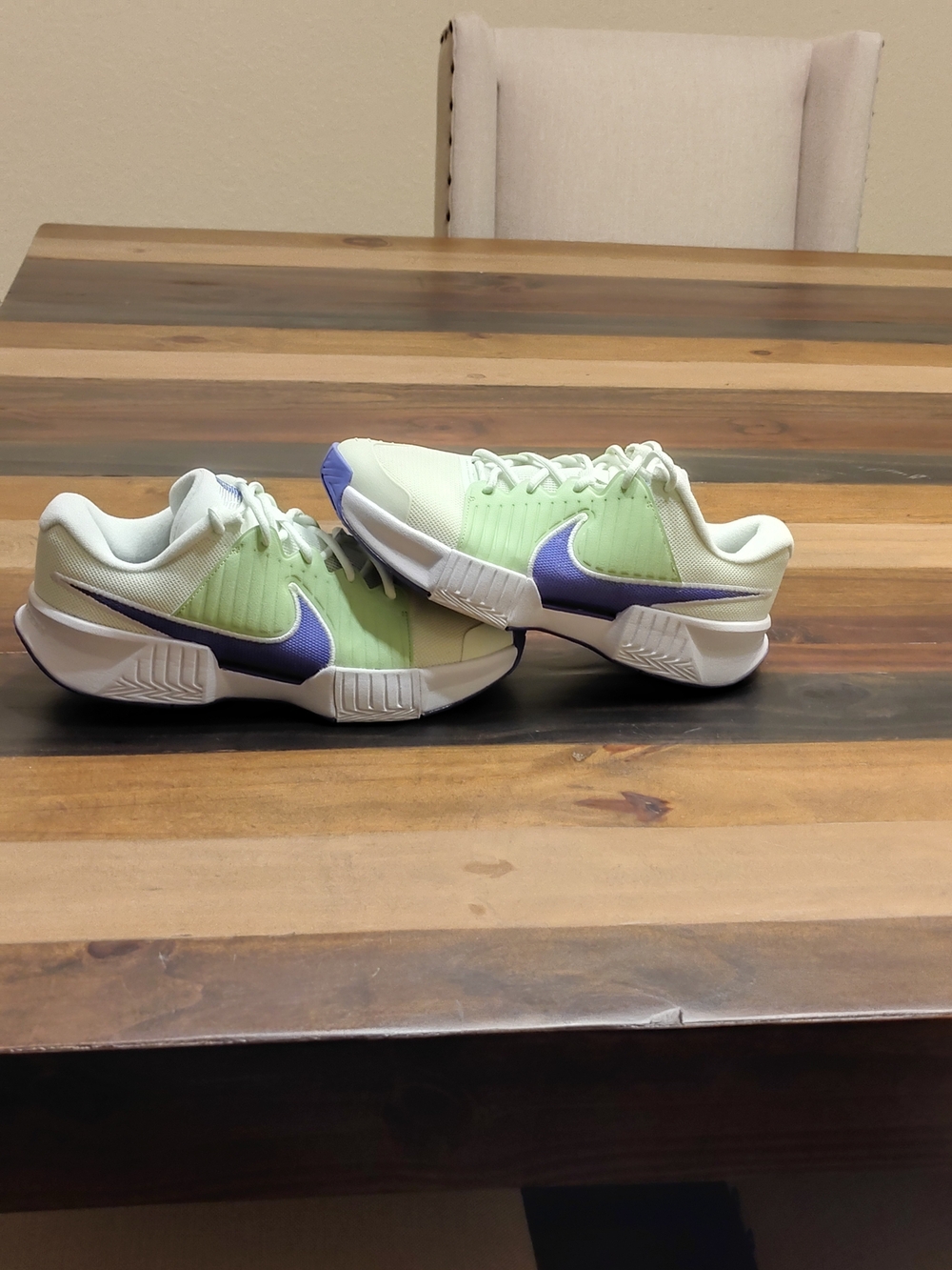 Nike Zoom GP Challenge Pro  Excellent Condition Women's 11 Men's 9.5